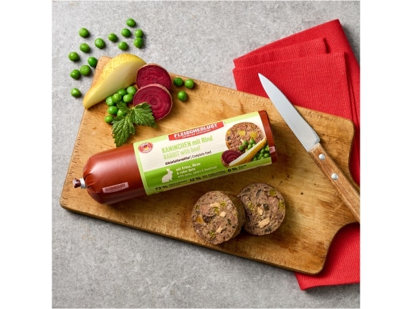 Classic kanin med pærer, ærter og rødbede